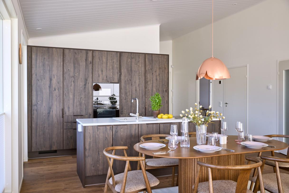 Puustelli saareke keittiö asuntomessut Lempäälä Kastelli Villa Mokka