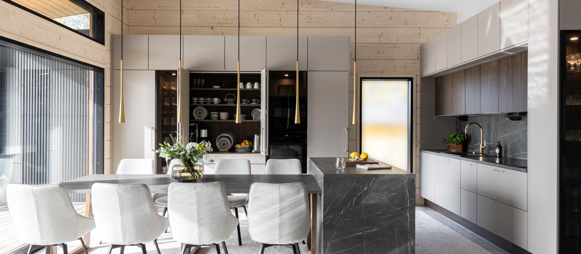 Puustelli saareke keittiö Villa Honkaranta