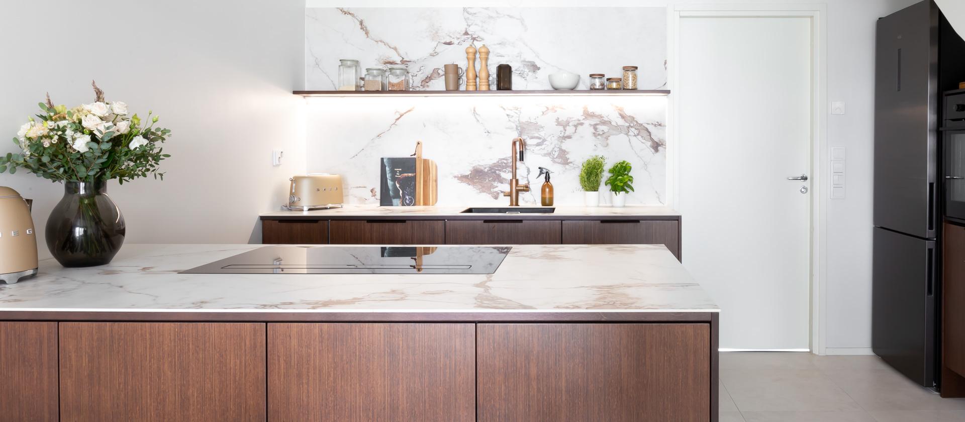 Puustelli Miinus keittiö ruskea Santapellonkuja